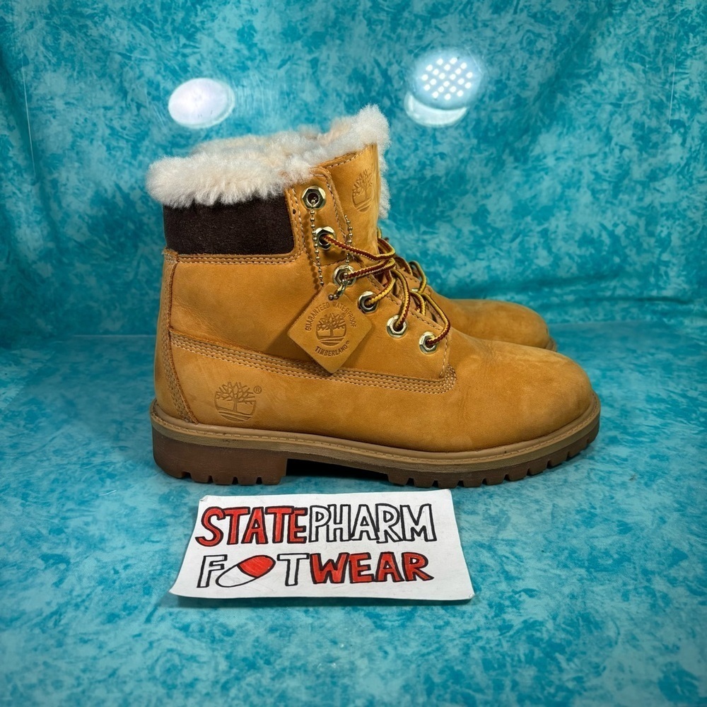 Timberland Classic 6” Lace Up Tan Leather High Top Boots Women’s Size 6W/4.5Y